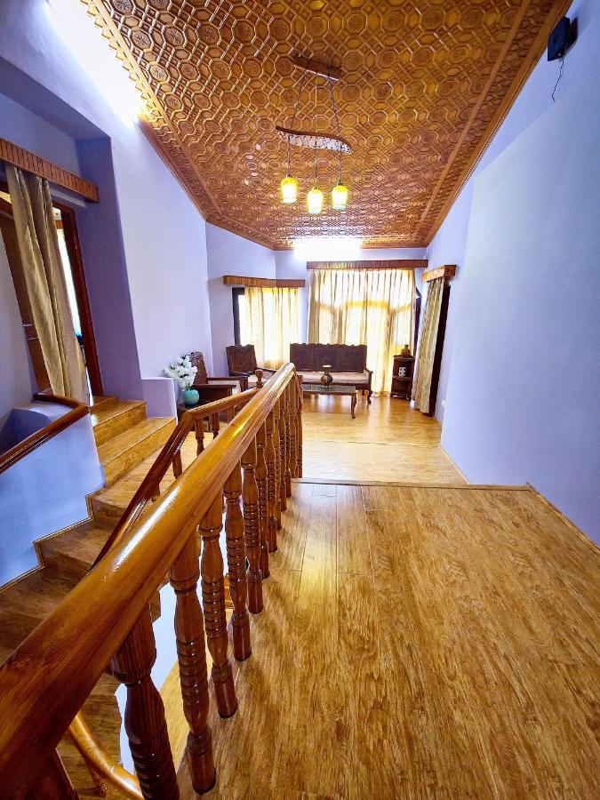 Hotel Peaceful Mornings Srinagar Ngoại thất bức ảnh